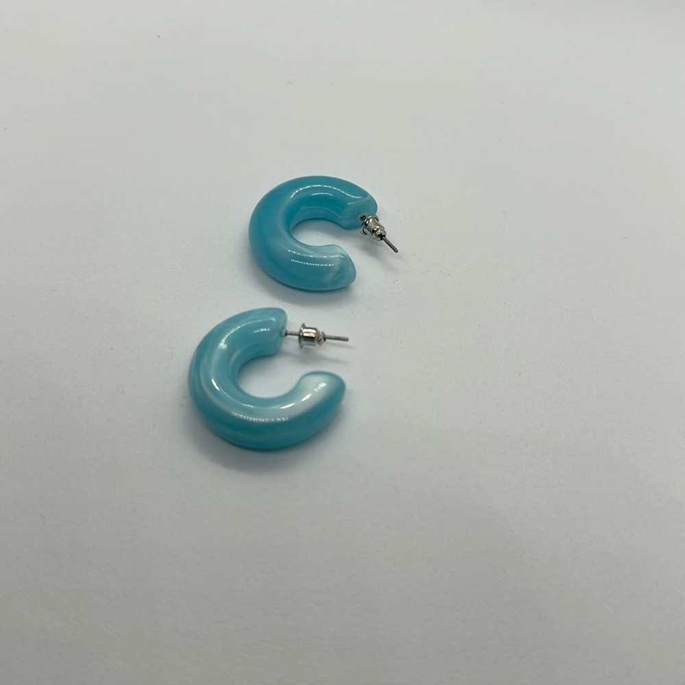 Chic Sky Blue Resin Hoop Earrings - Brand New 1.1" Chunky Statement Earrings - Picture 9 of 16